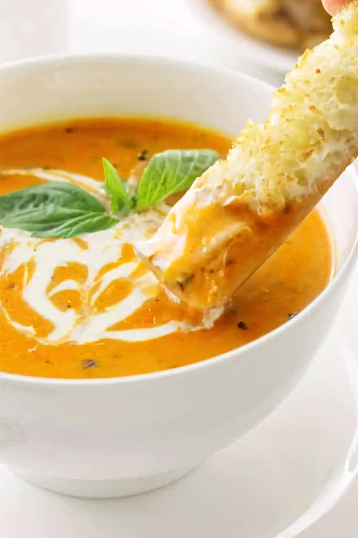 Easy Creamy Roasted Tomato Basil Soup: Comfort in Every Bowl